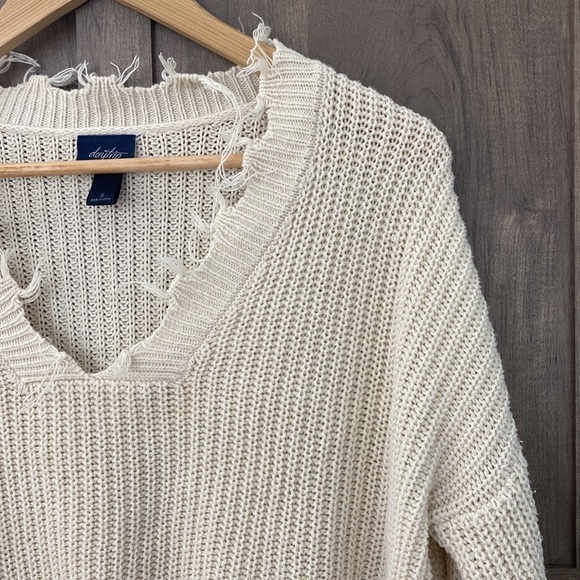 DAYTRIP Cotton Blend Distressed Trim Sweater Women’s Size Small - Picture 6 of 15